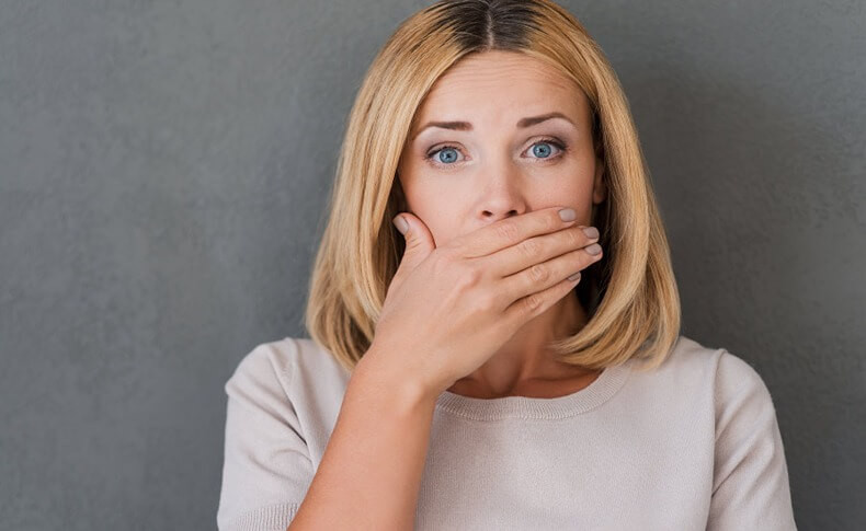 بهترین راه های رفع بوی بد دهان چیست؟